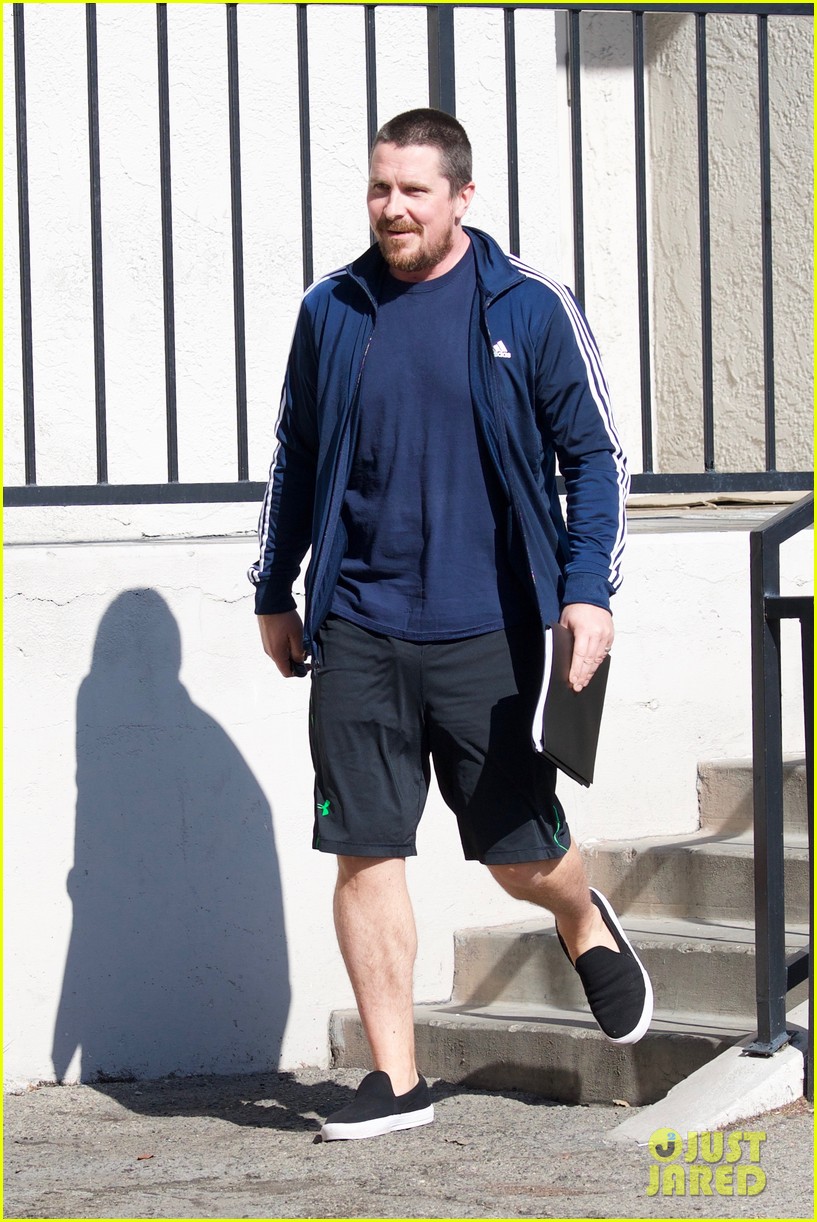 christian bale puts slimmer figure on display while out in la 01