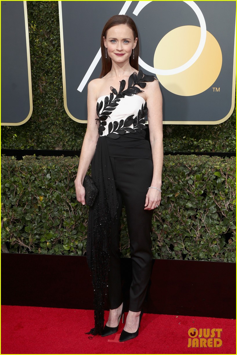 Alexis Bledel Wears Pants to Golden Globes 2018 Photo 4009430 Alexis