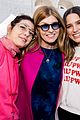 sophia bush joins forces with marisa tomei connie britton at womens march 2018 in la 02