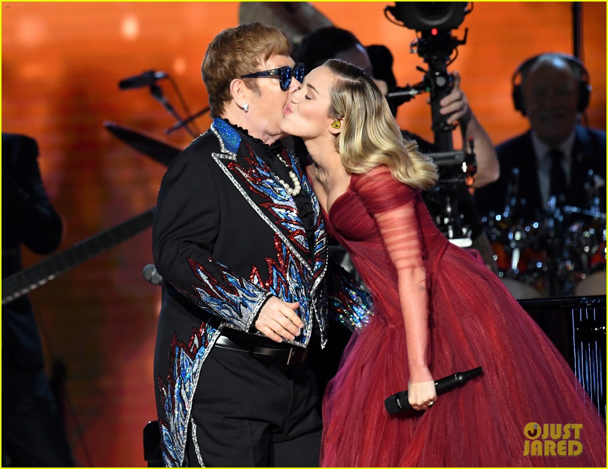 Miley Cyrus Stuns While Performing with Elton John at Grammys 2018