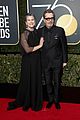 tom hanks denzel washington are joined by their leading ladies at golden globes 2018 03