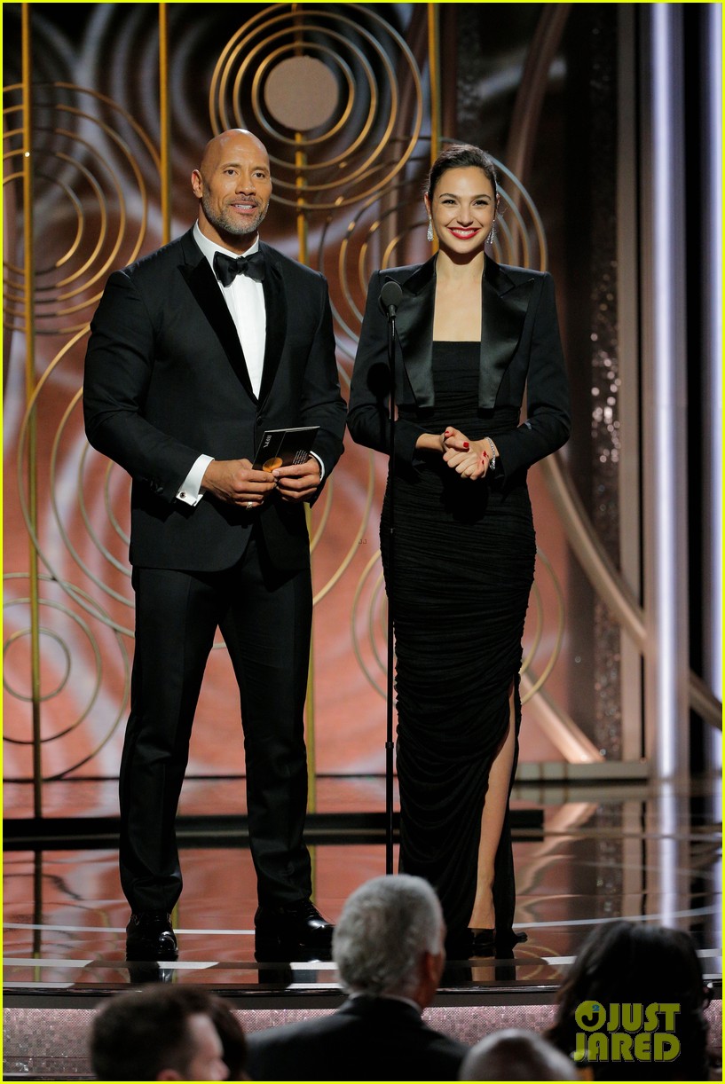 dwayne johnson and daughter simone take the stage at golden globes 2018 074010297