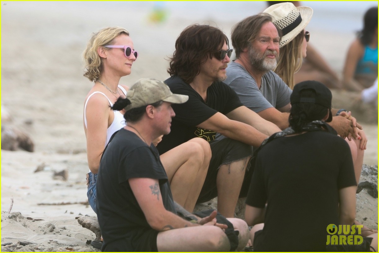 diane kruger and norman reedus cuddle on the beach in costa rica2 614008135