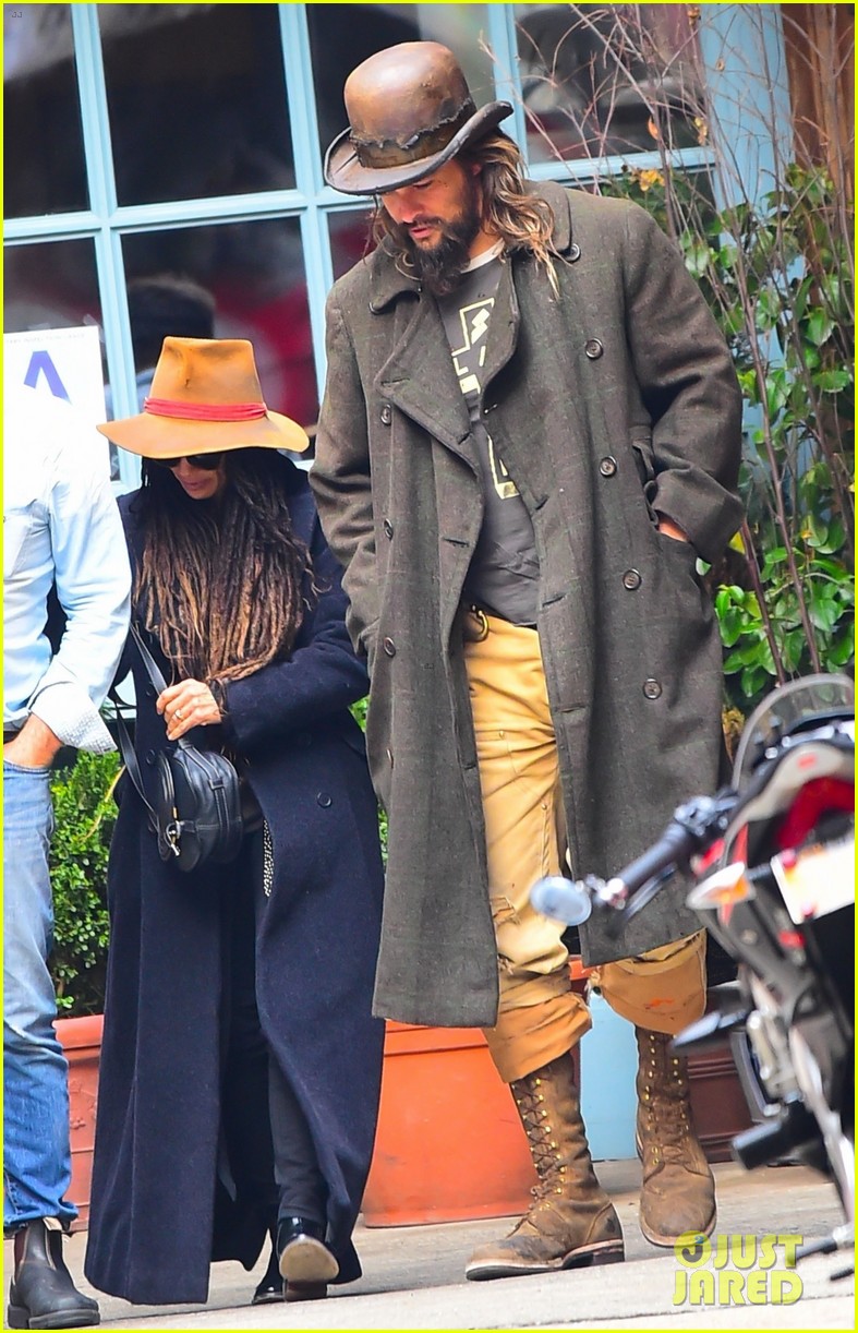 jason momoa shows off his unique style while out to lunch with lisa bonet2 164019877