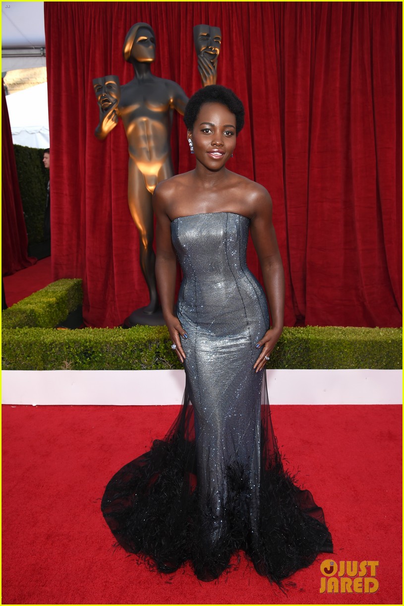 Lupita Nyong'o, Brie Larson & Fiance Alex Greenwald Hit Carpet at SAG(01)