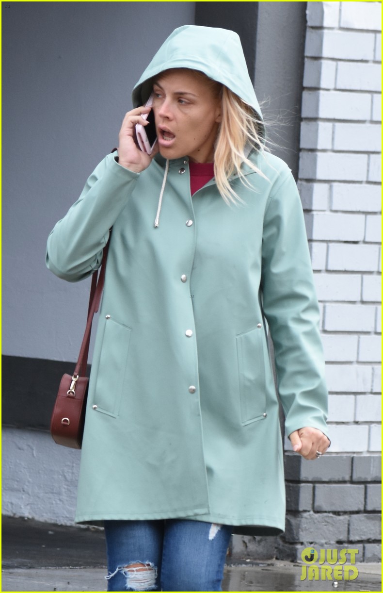 busy philipps braves the rainy weather in weho 07