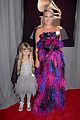 pink and daughter willow bring the feathers sequins and glitter to grammys 2018 01