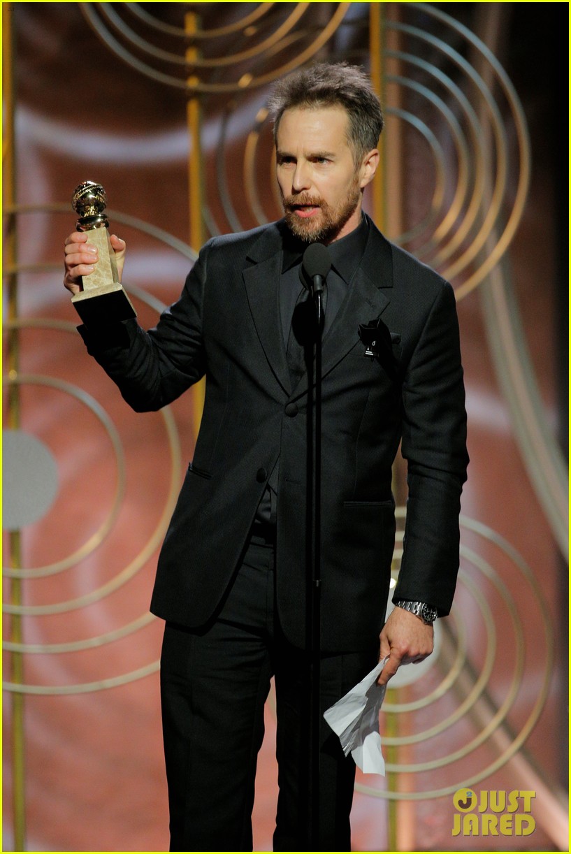 Sam Rockwell Wins Best Supporting Actor at Golden Globes 2018, Walks