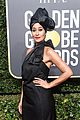 tracee ellis ross looks glam in black turban at golden globes 2018 04