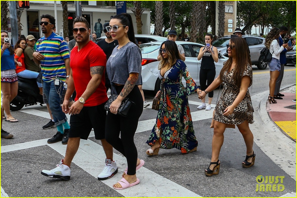 'Jersey Shore' Cast Begins Filming Reunion Show in Miami! Photo