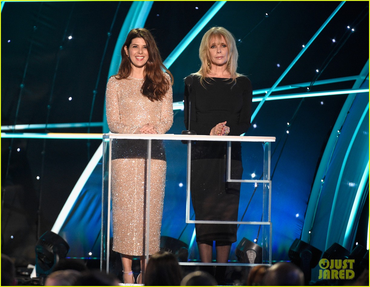 Marisa Tomei & Rosanna Arquette Honor the MeToo Pioneeers at SAG(02)