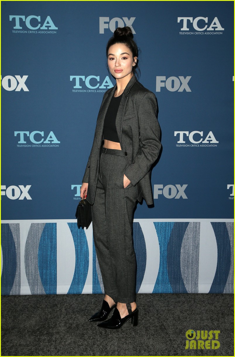 emily vancamp angela bassett jamie chung step out for foxs winter tca all star party 35