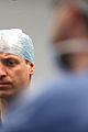 prince william scrubs in to watch robotic surgery in london 06