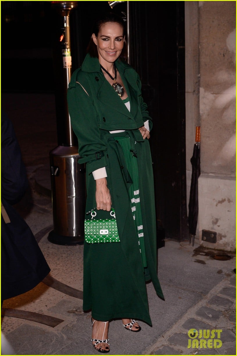 Shailene Woodley Makes Relationship with Ben Volavola Instagram(02)