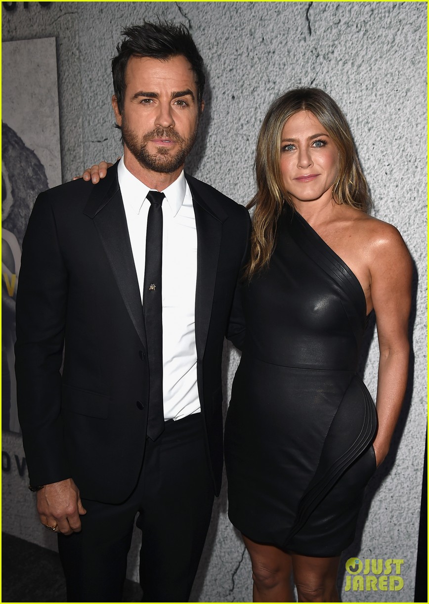 Jennifer Aniston & Justin Theroux Split Read Their Statement Photo(02)