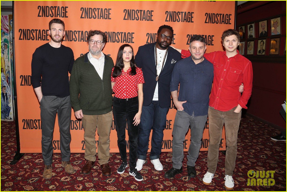 Chris Evans Preps 'Lobby Hero' Broadway Debut at Cast Meet & Greet