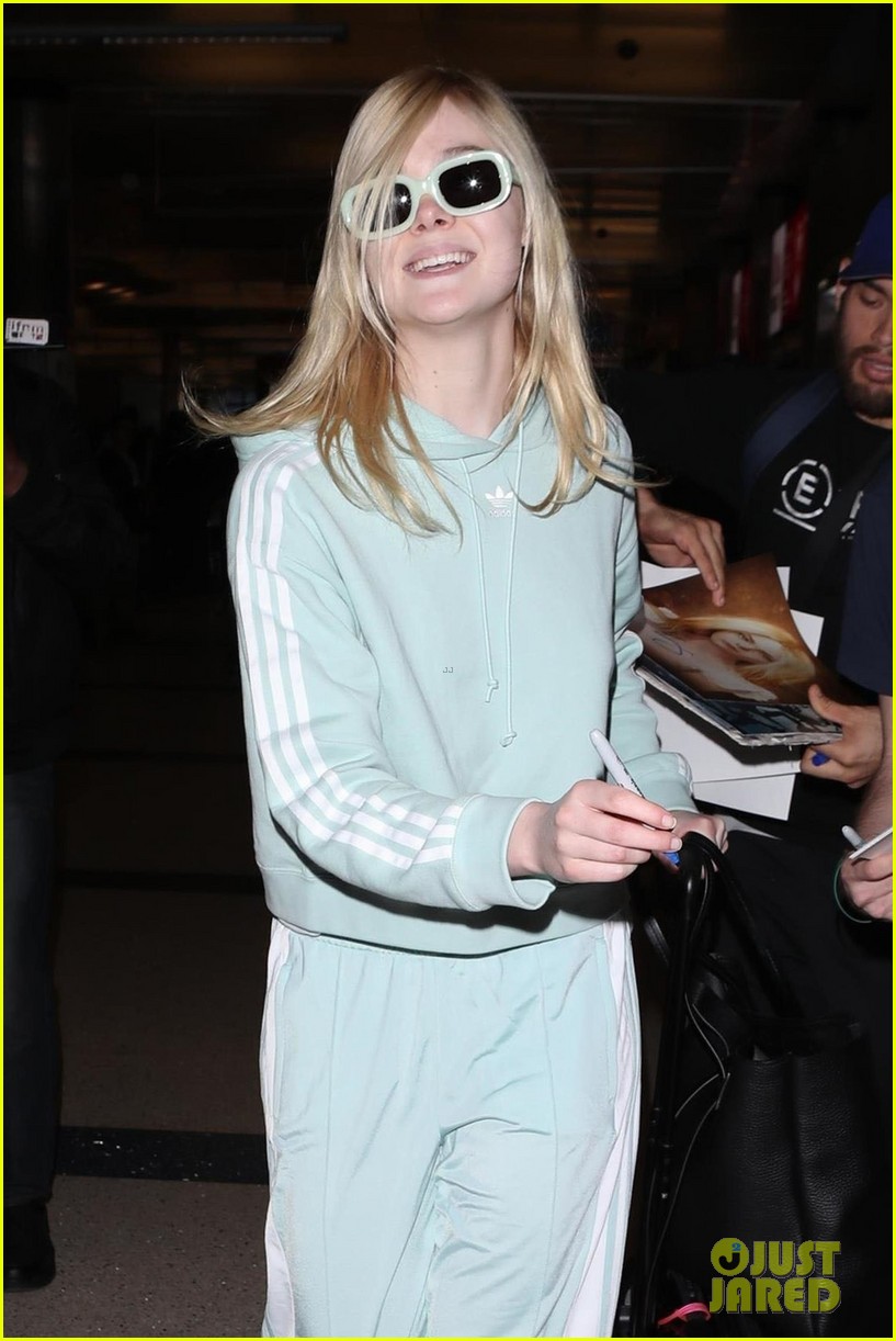 elle fanning wraps up a morning workout in studio city 014037670