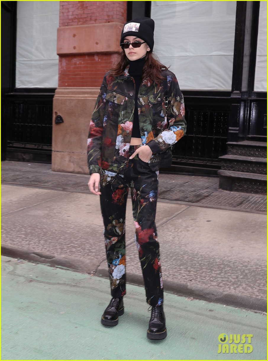 kendall jenner hailey baldwin and kaia gerber show off their nyc street styles 23