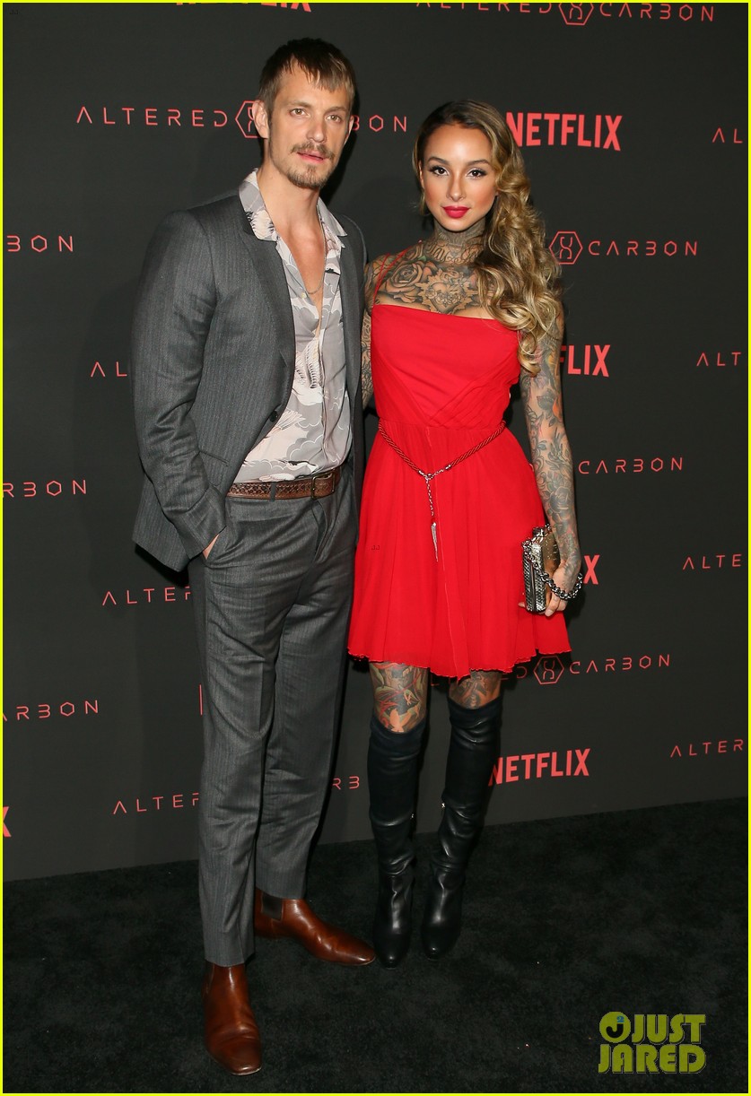 joel kinnaman wife cleo wattenstrom couple up at altered carbon premiere 394026062