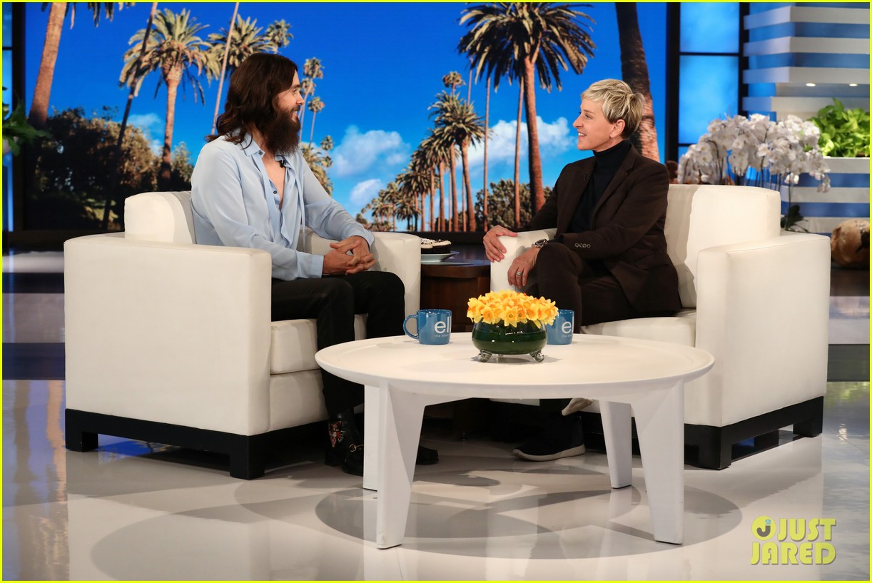 jared leto announces thirty seconds to mars the monolith tour on ellen 02