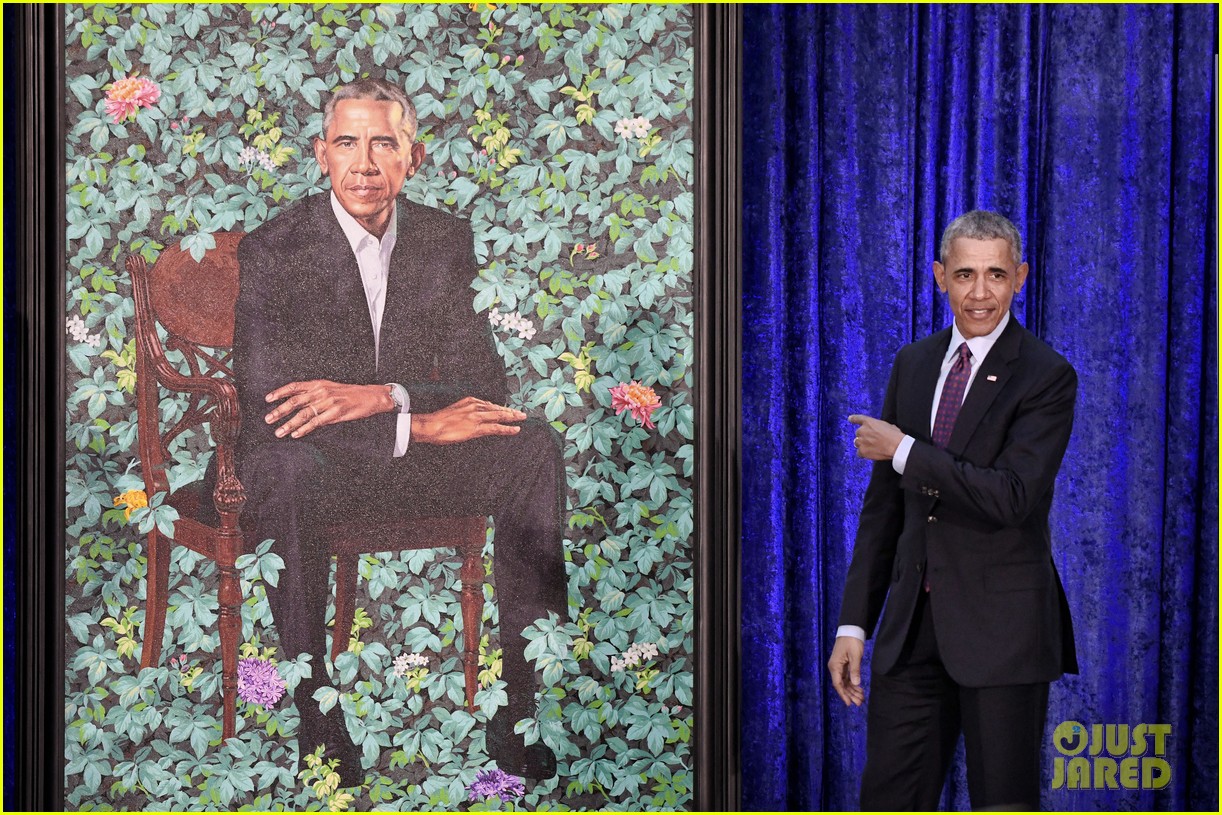 barack michelle obama unviel their official portraits at national portrait gallery 124031628