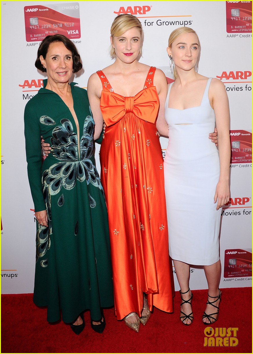 saoirse ronan and helen mirren join forces at aarps movies for grownups awards 20182 024028378