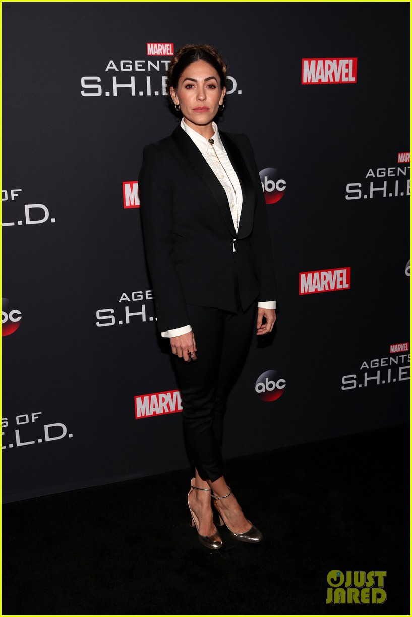 chloe bennet co stars celebrate agents of shield 100th episode 10