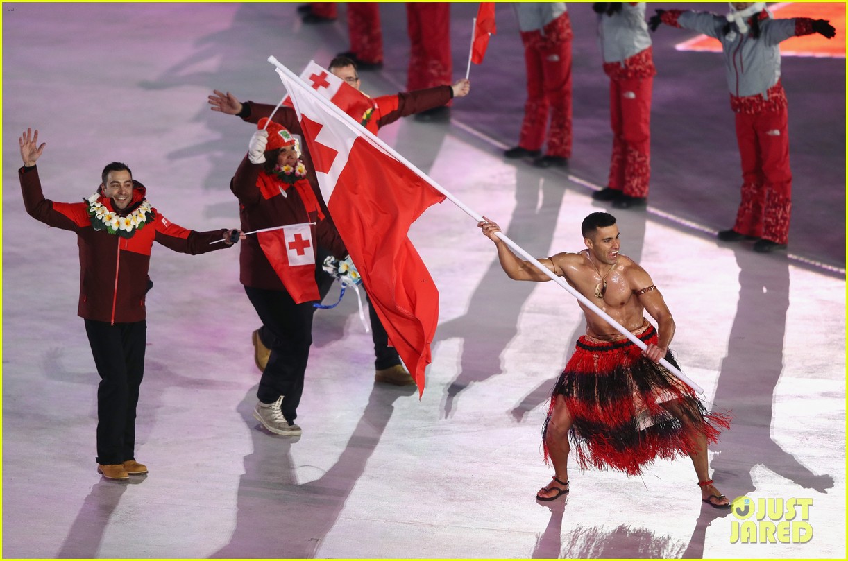 Shirtless Tonga Flag Bearer Pita Taufatofua Returns For Winter Olympics