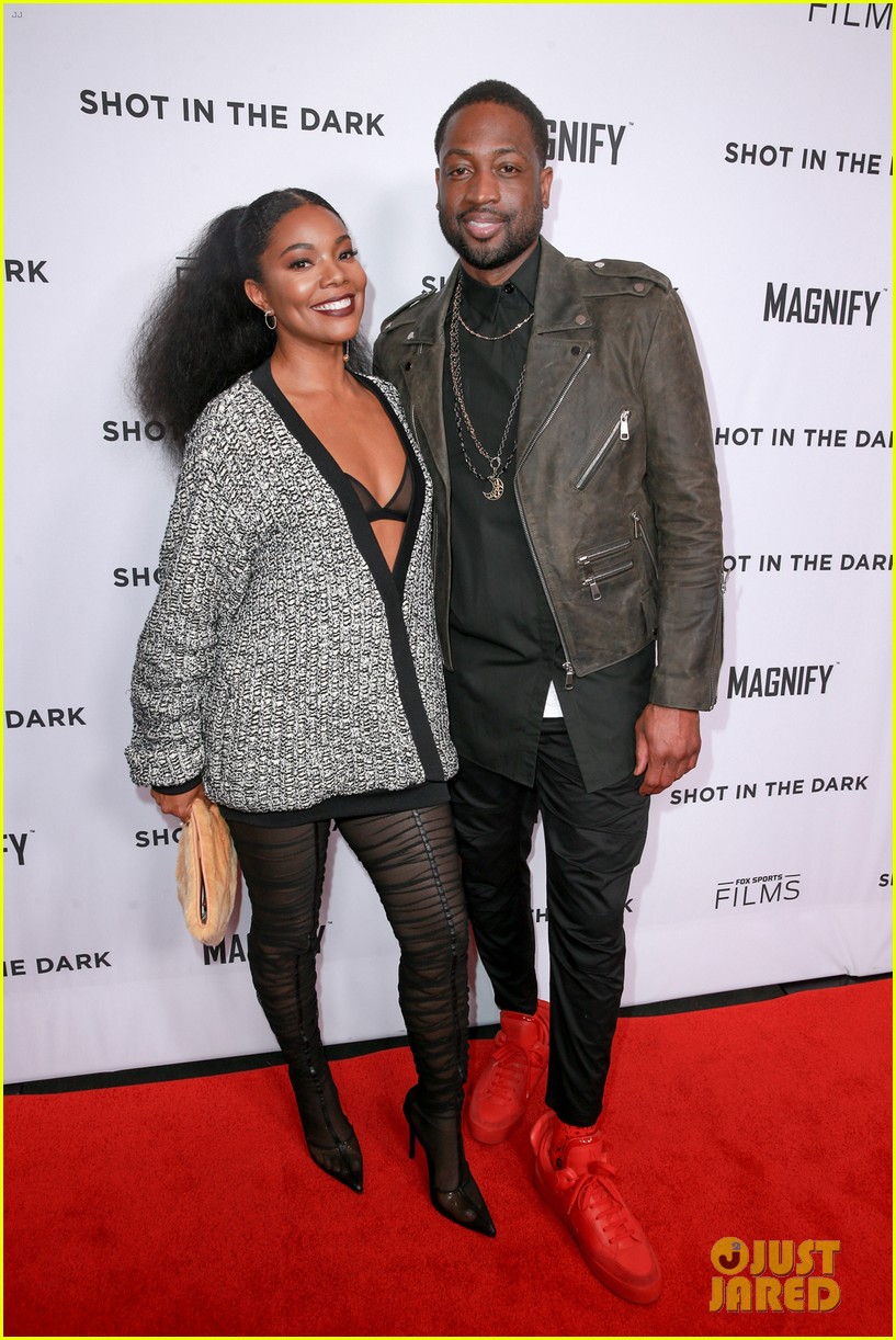 gabrielle union dwyane wade couple up for shot in the dark premiere 07