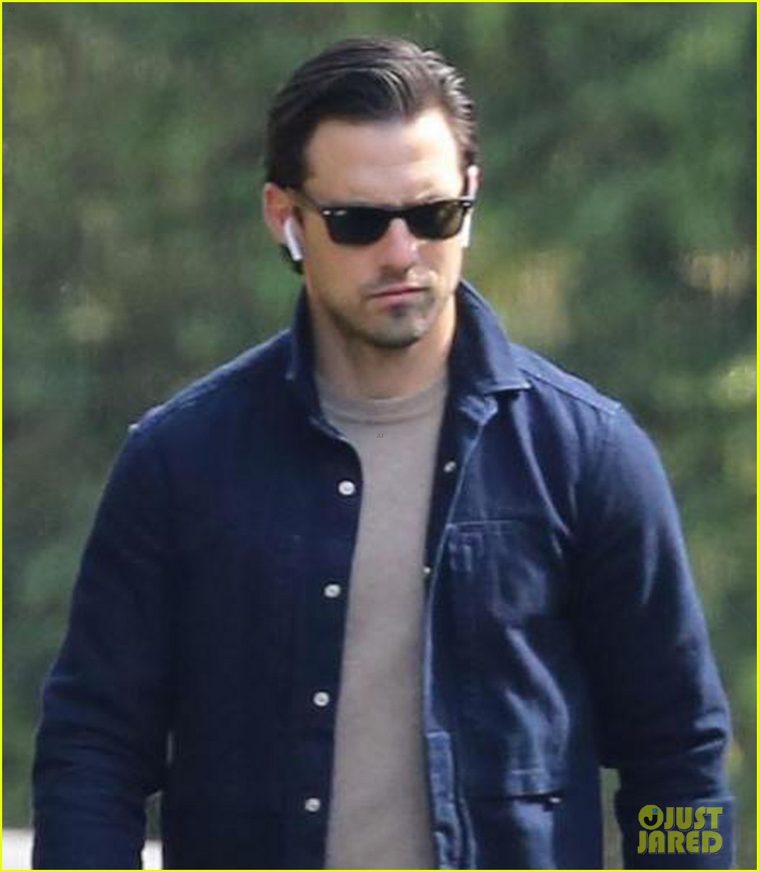milo ventimiglia steps out clean shaven after wrapping this is us filming 044040982