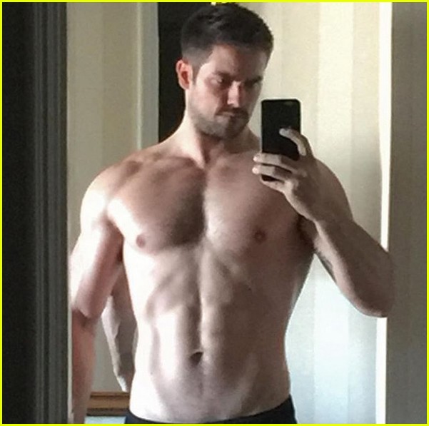 brant daugherty fifty shades shirtless photos 01