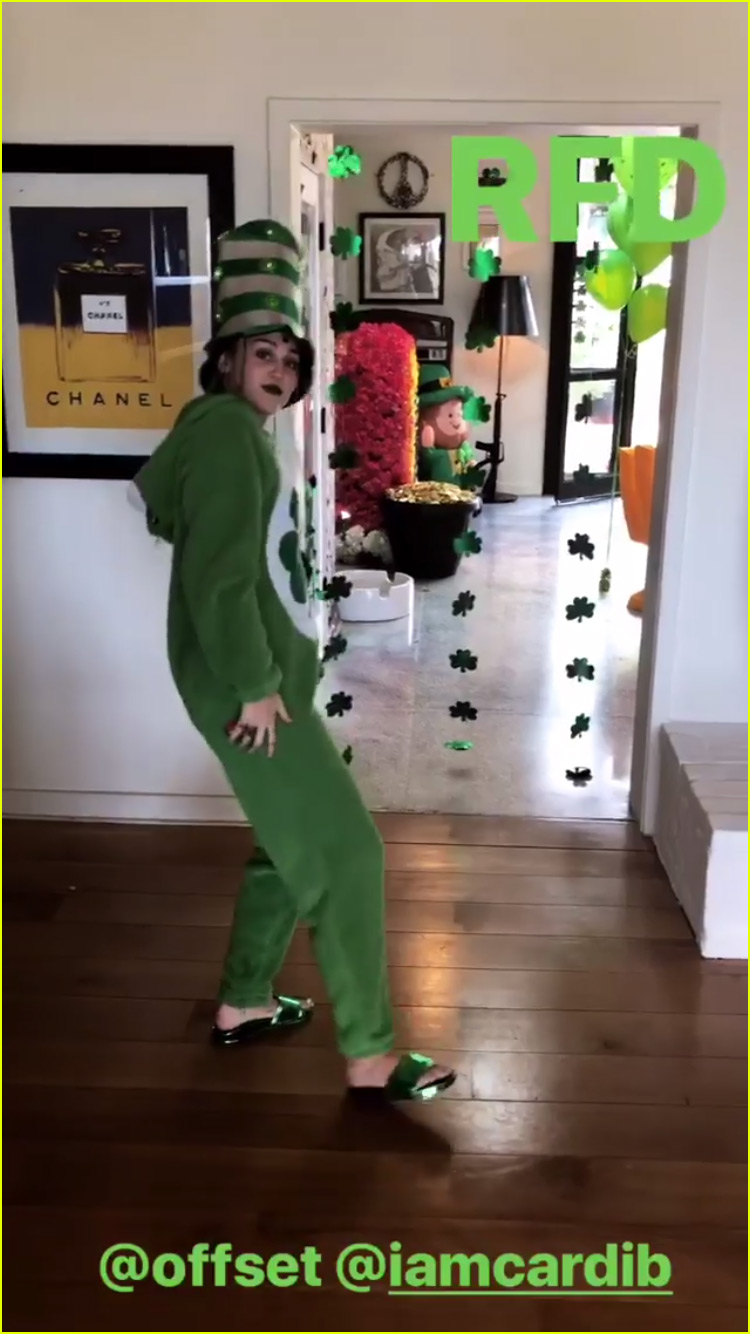 miley cyrus celebrates st patricks day with dfestive outfit 044052186