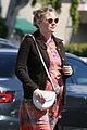 pregnant kirsten dunst kicks off her weekend at the grocery store 14