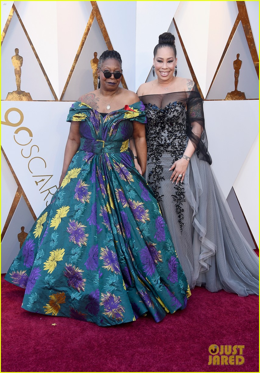 whoopi goldberg adds pockets and boots to oscars 2018 gown 054044178