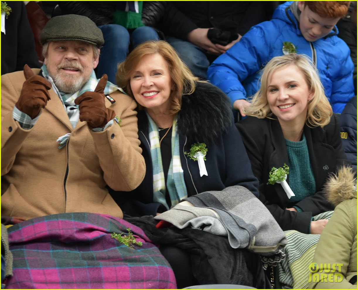 mark hamill is named guest of honor at st patricks day parade in dublin 094052318