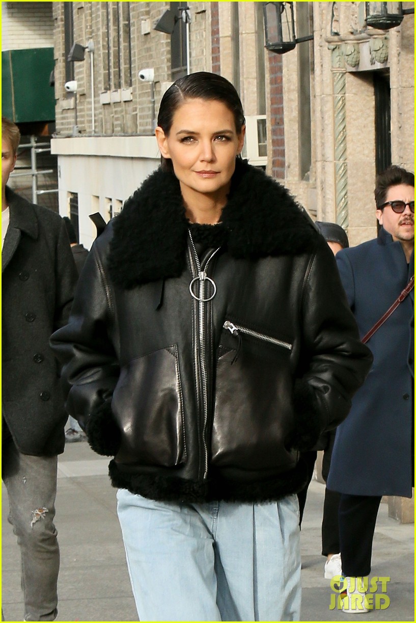 katie holmes tells jimmy fallon shes reunting with dawsons creek cast soon 034046541