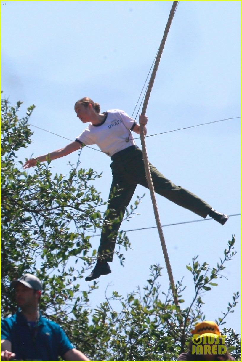 brie larson captain marvel rope stunt 16