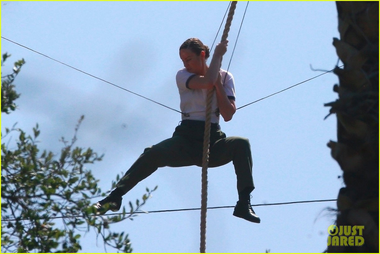 brie larson captain marvel rope stunt 42