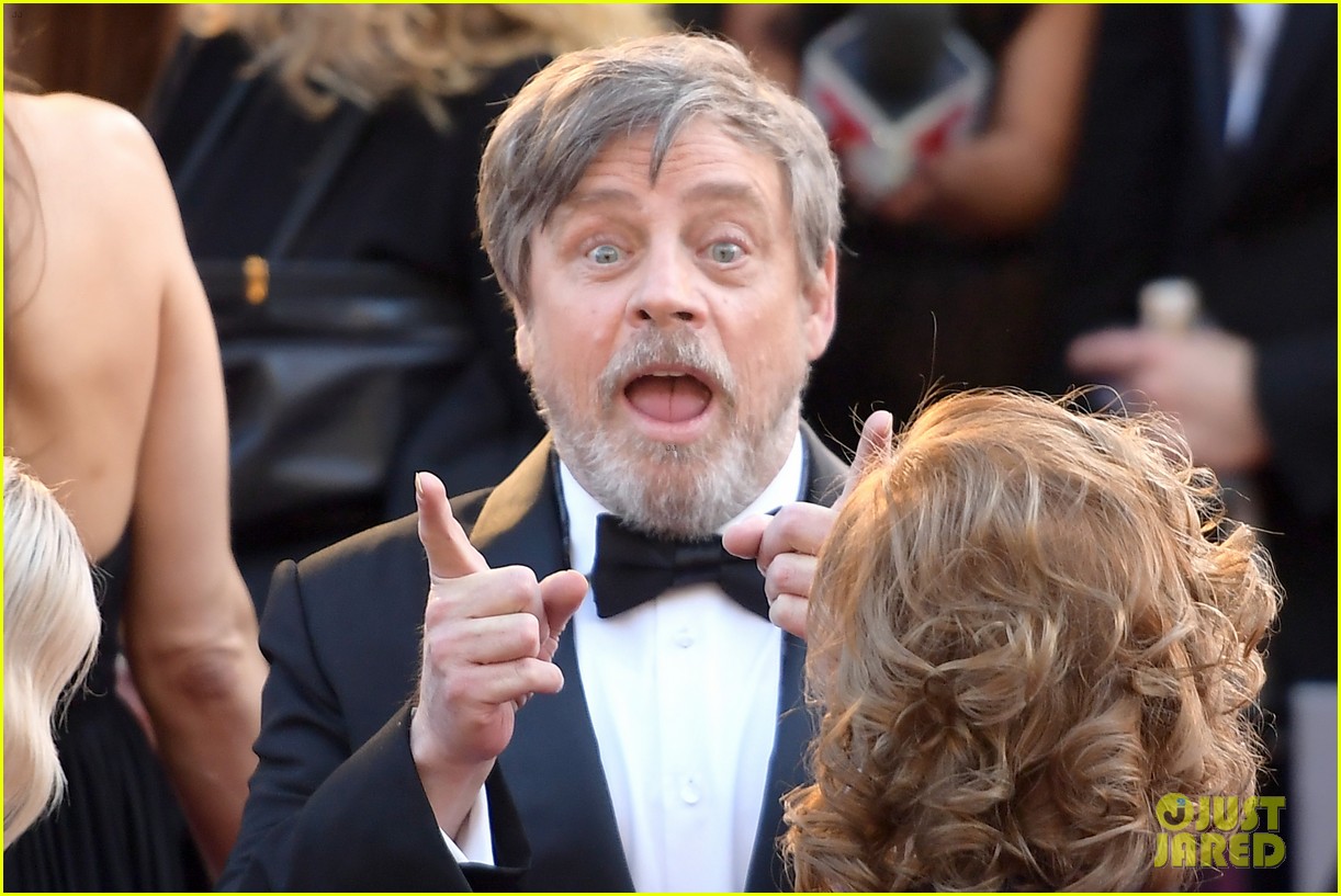 Mark Hamill & Oscar Isaac Represent 'Star Wars' at Oscars 2018! Photo(02)