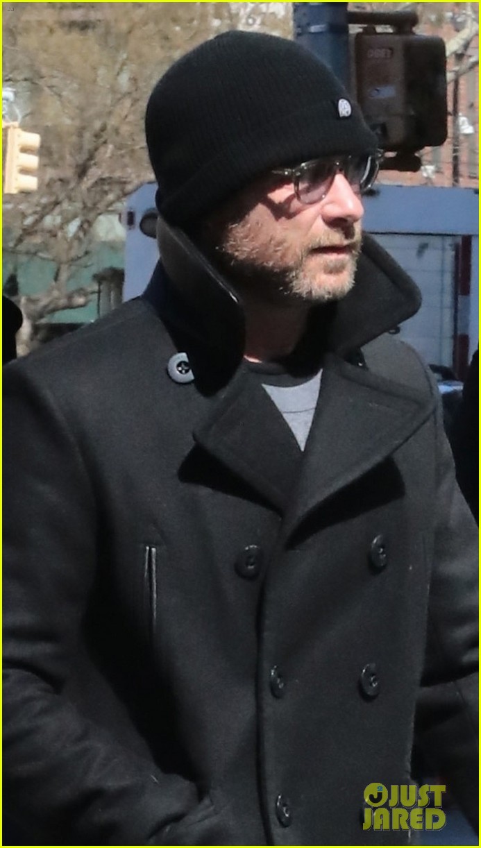 liev schreiber taylor neisen step out for a stroll in nyc 024052170