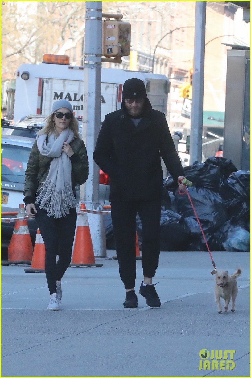 liev schreiber taylor neisen step out for a stroll in nyc 074052175