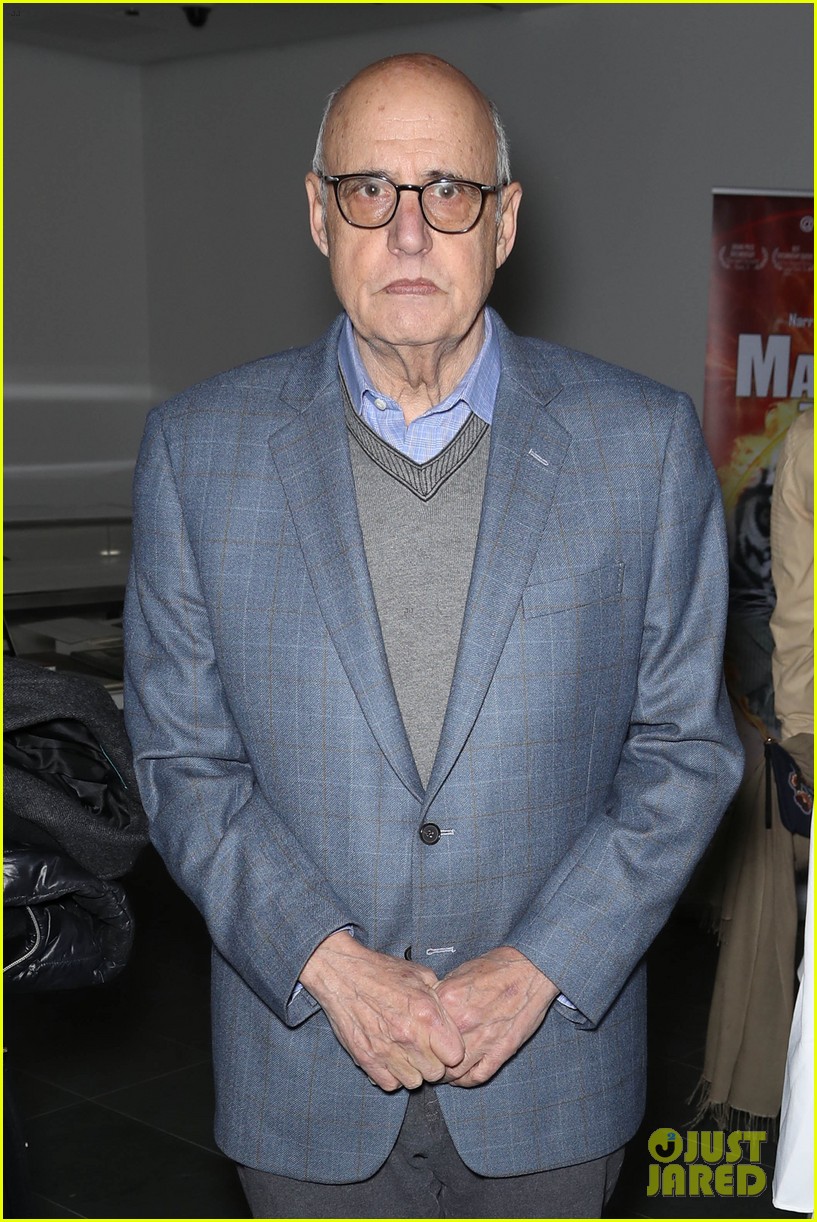 jeffrey tambor steps out for documentary screening amid sexual misconduct allegations 014057113