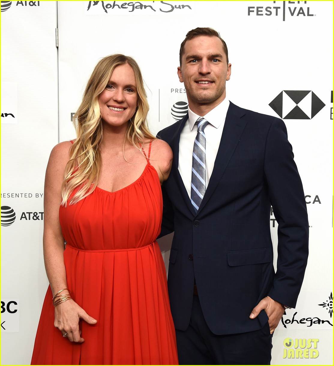 bethany hamilton makes first red carpet appearance after welcoming son wesley 014073187