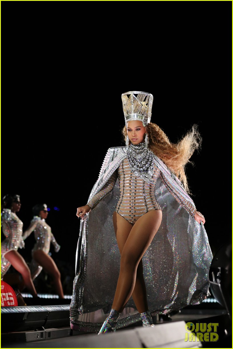 beyonce slays the stage during coachella weekend 2 performance 034068784