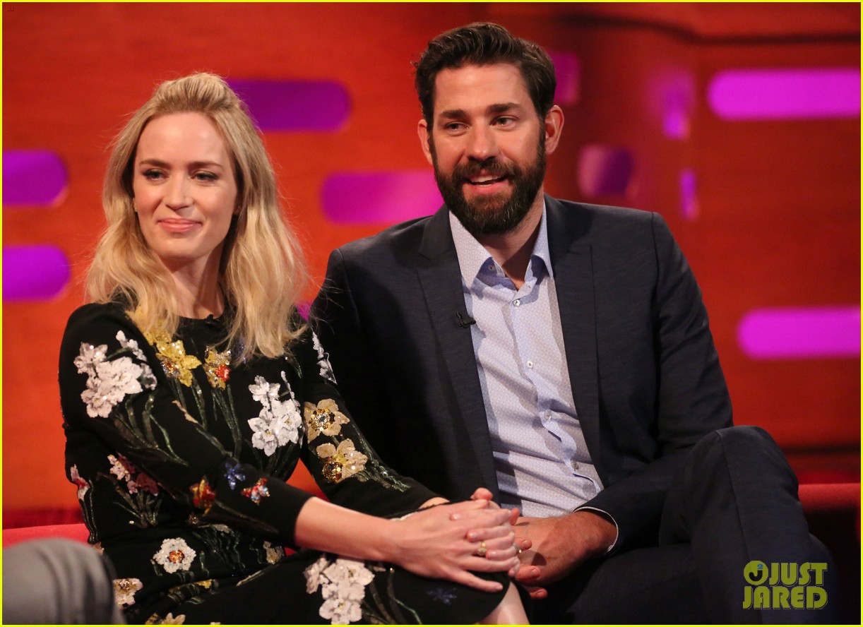 John Krasinski Jokes He Romanced Emily Blunt When He 'Couldn't Get