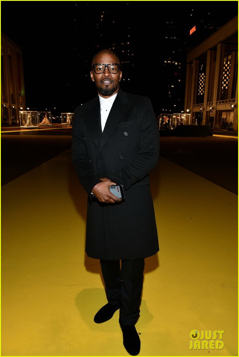 Catherine Zeta Jones Brings Daughter Carys to Dolce&Gabbana Fashion