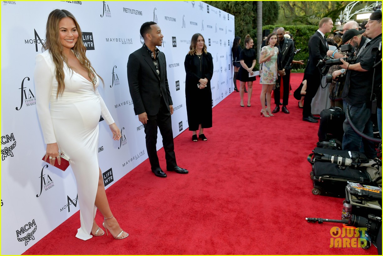 John Legend & Pregnant Chrissy Teigen Hit the Red Carpet at Daily Front