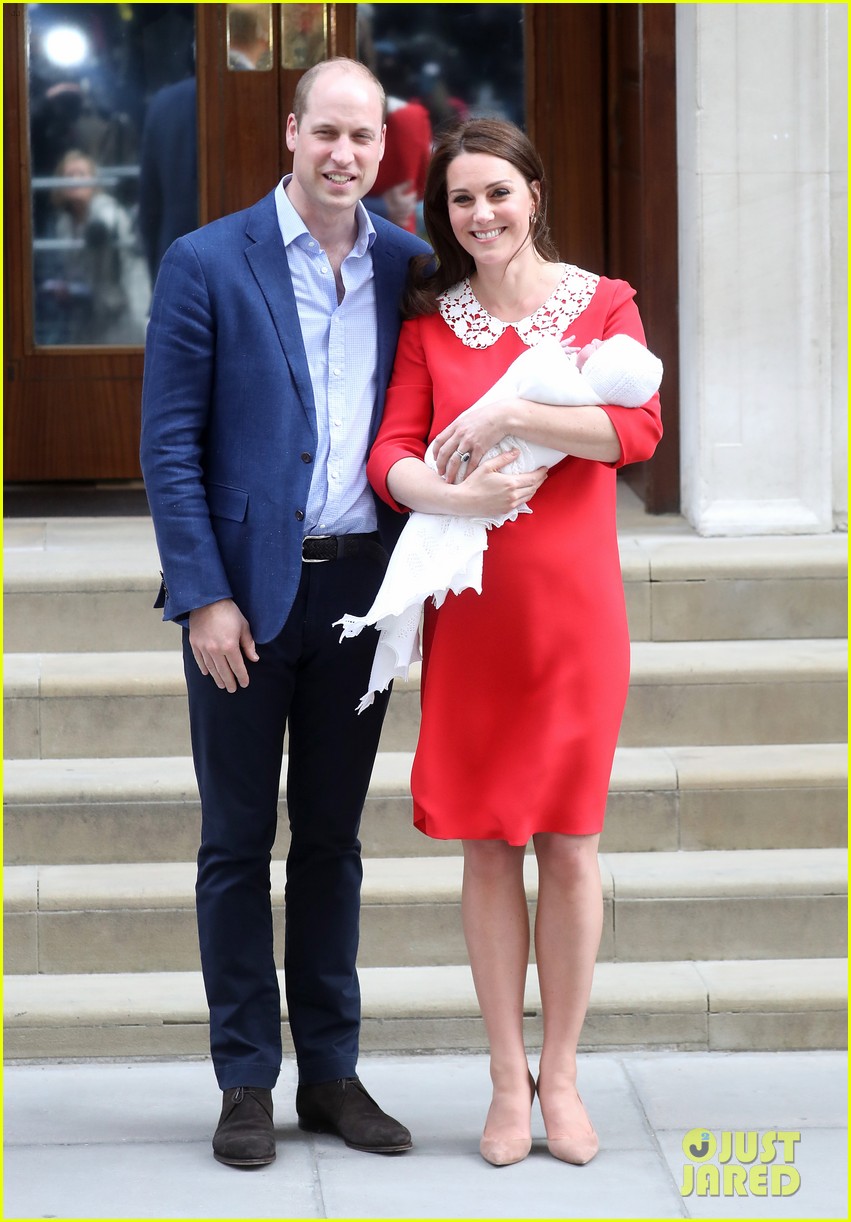 first photos royal baby kate middleton prince william 014072746