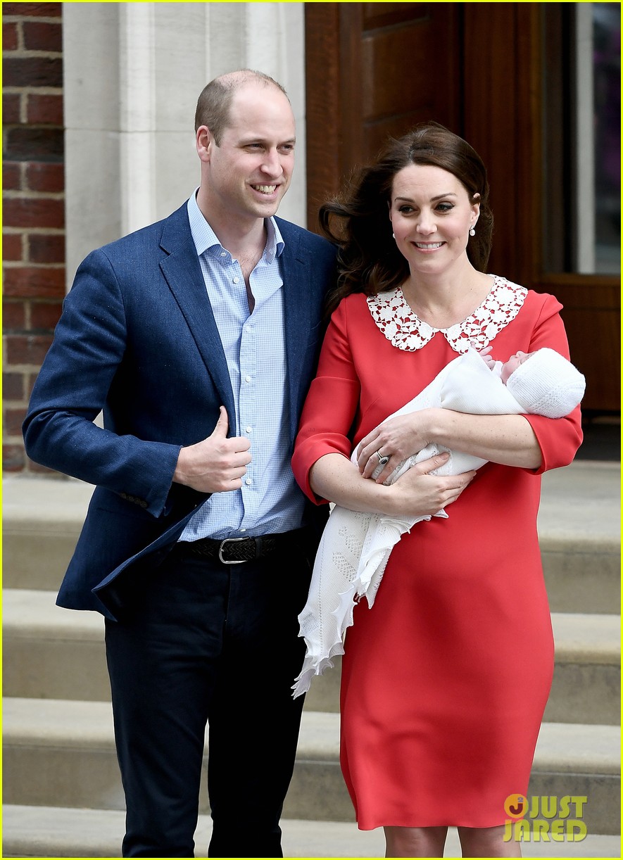 first photos royal baby kate middleton prince william 204072576