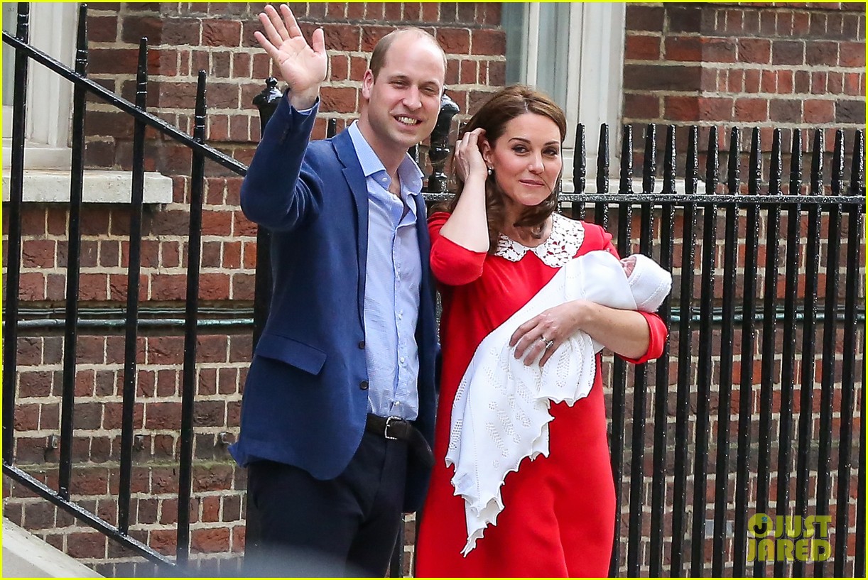 first photos royal baby kate middleton prince william 704072815